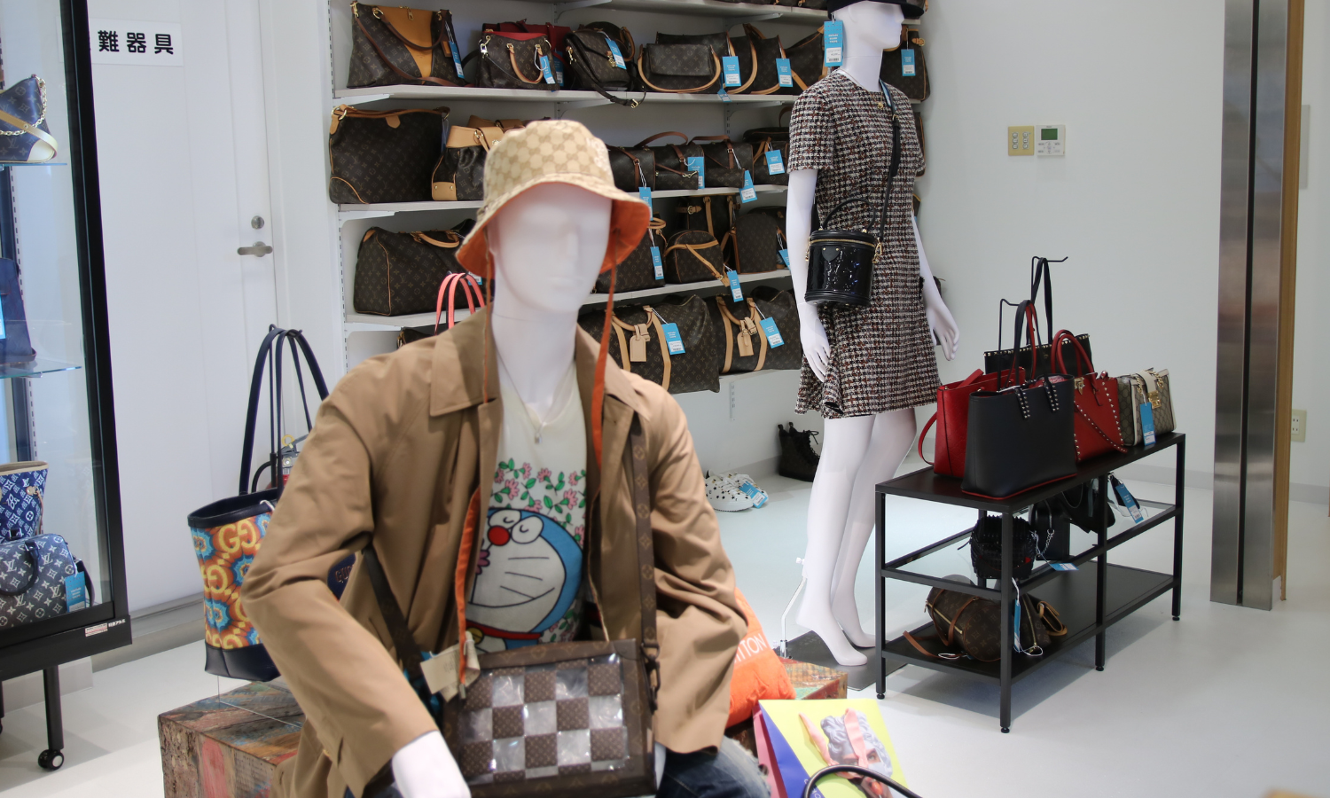 正社員 販売 店舗の求人情報イメージ2