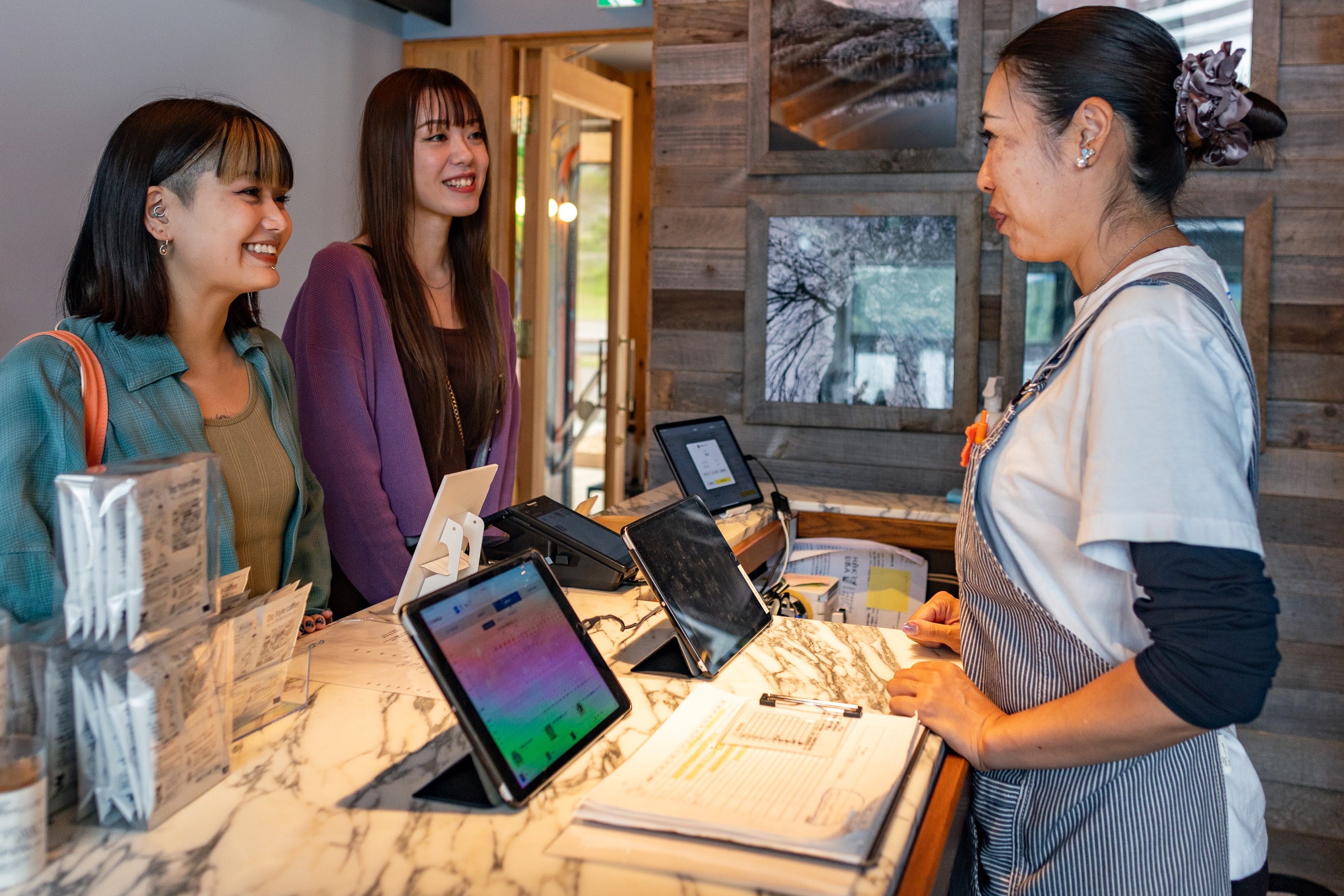 正社員 ホテルスタッフ 料理長 キッチンスタッフ 接客 店長・店長候補 宿泊 店舗の求人情報イメージ4