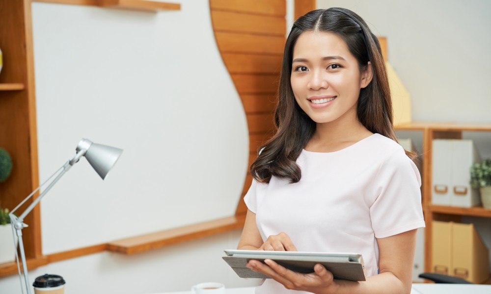 現地採用（海外） フロント・コンシュルジュ カスタマーサクセス カスタマーサポート オフィス求人イメージ