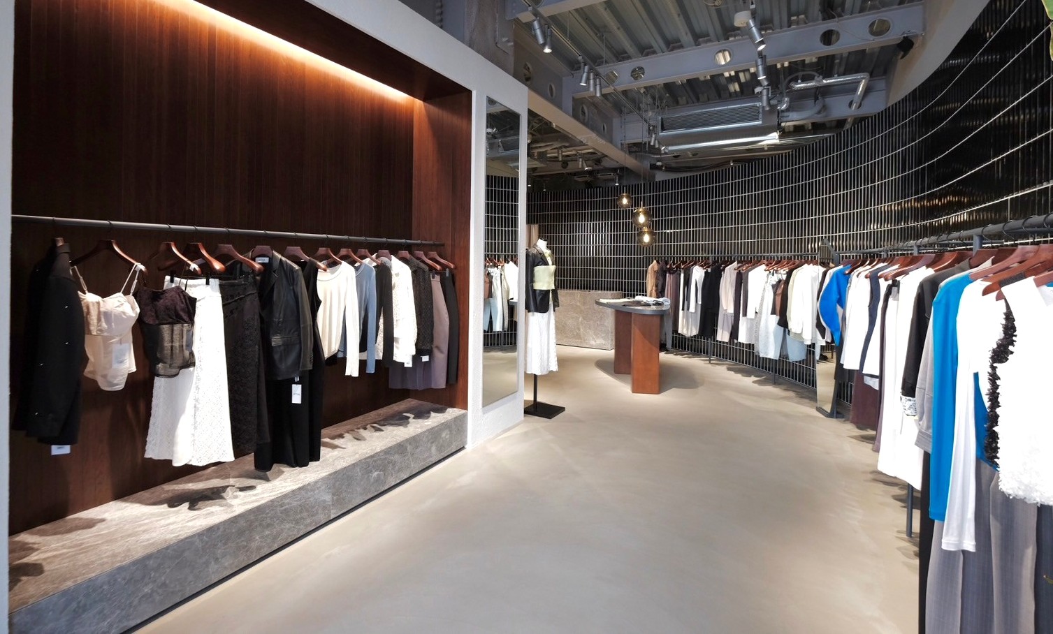 株式会社TOKYO BASE ｜アパレル営業職の正社員 販売 店舗の求人情報イメージ4