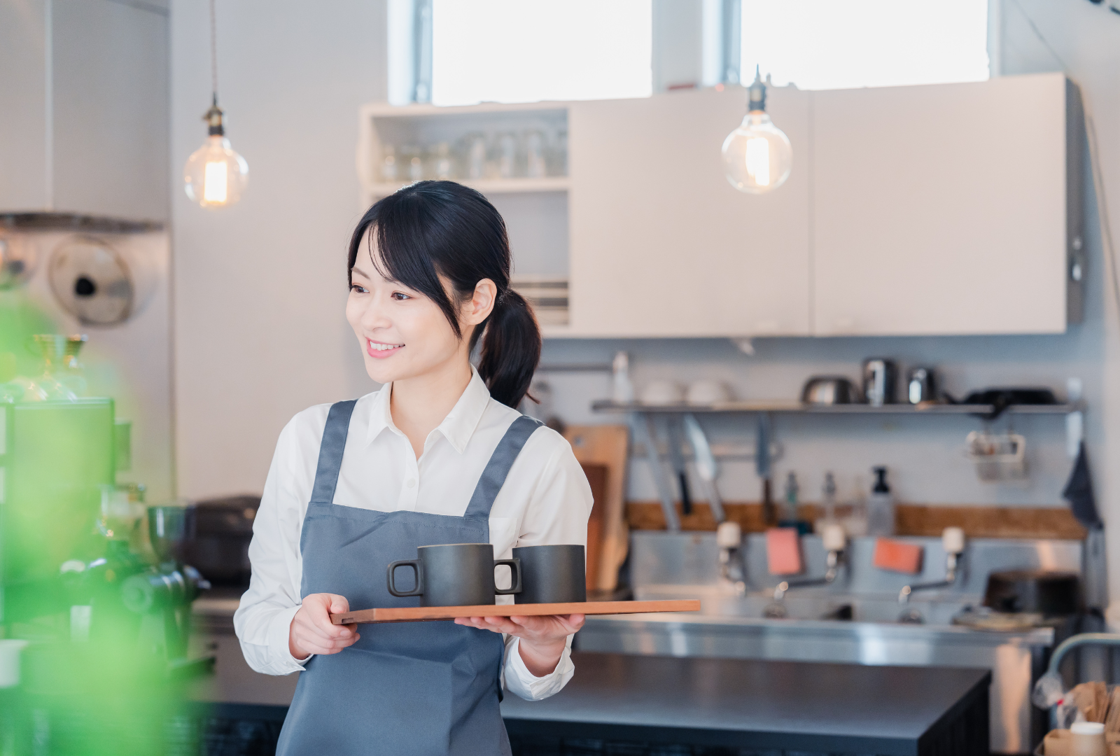 正社員 総務・経理 キッチンスタッフ 店長・店長候補 店舗 オフィス求人イメージ