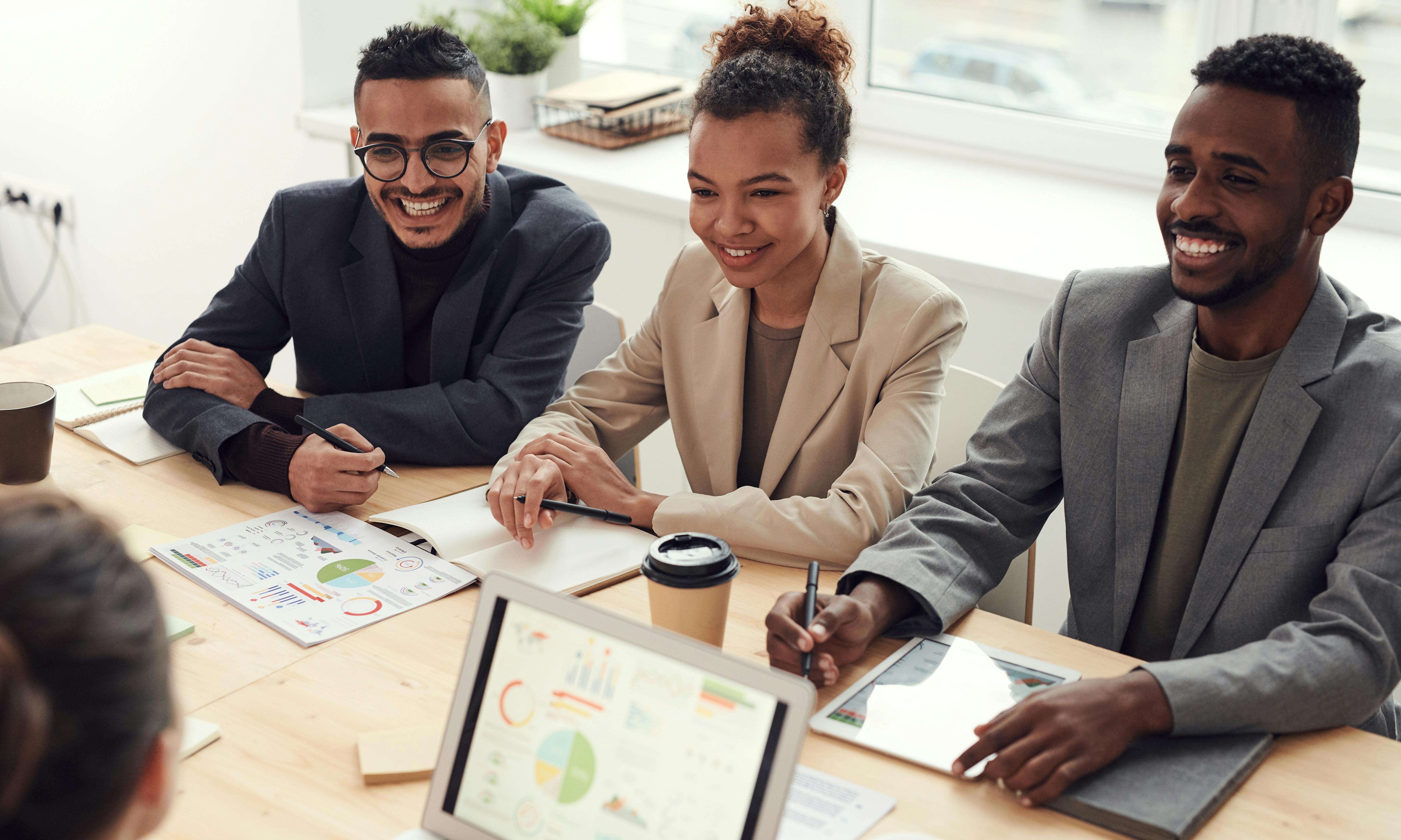 正社員 営業 オフィスの求人情報イメージ2