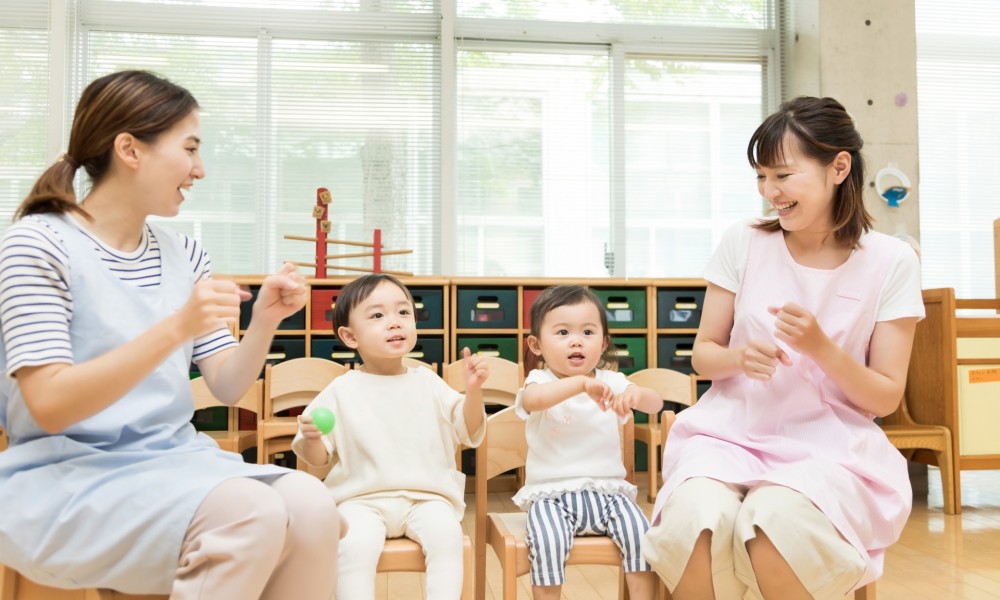 現地採用（海外） 保育士・幼稚園教諭 オフィス求人イメージ