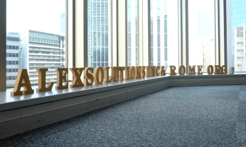 株式会社アレックスソリューションズ ／未経験ITエンジニアの正社員 通訳・翻訳 ITエンジニア 管理・事務 オフィスの求人情報イメージ3