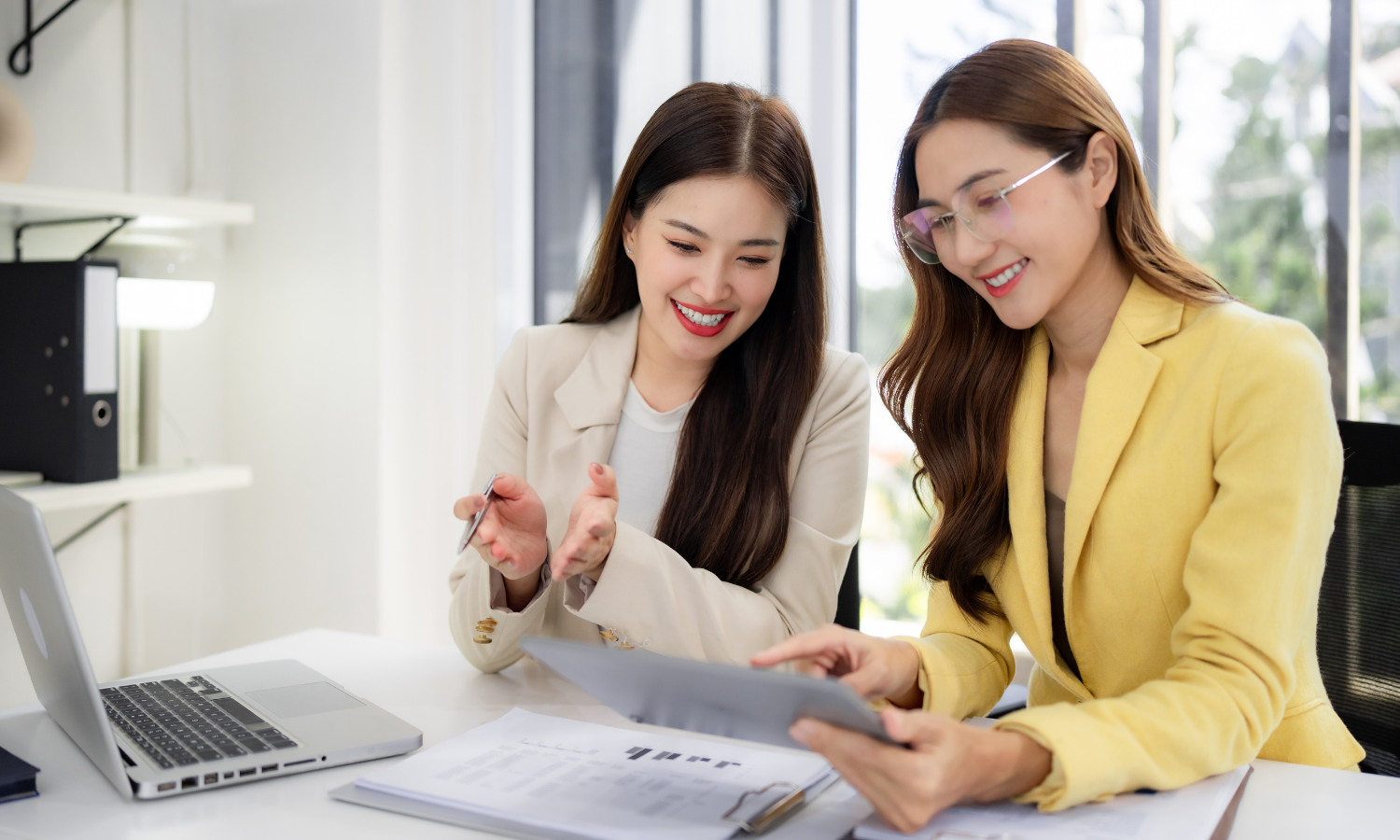 現地採用（海外） その他（営業系） コンサルタント（経営・戦略・人事・IT） オフィスの求人情報イメージ3