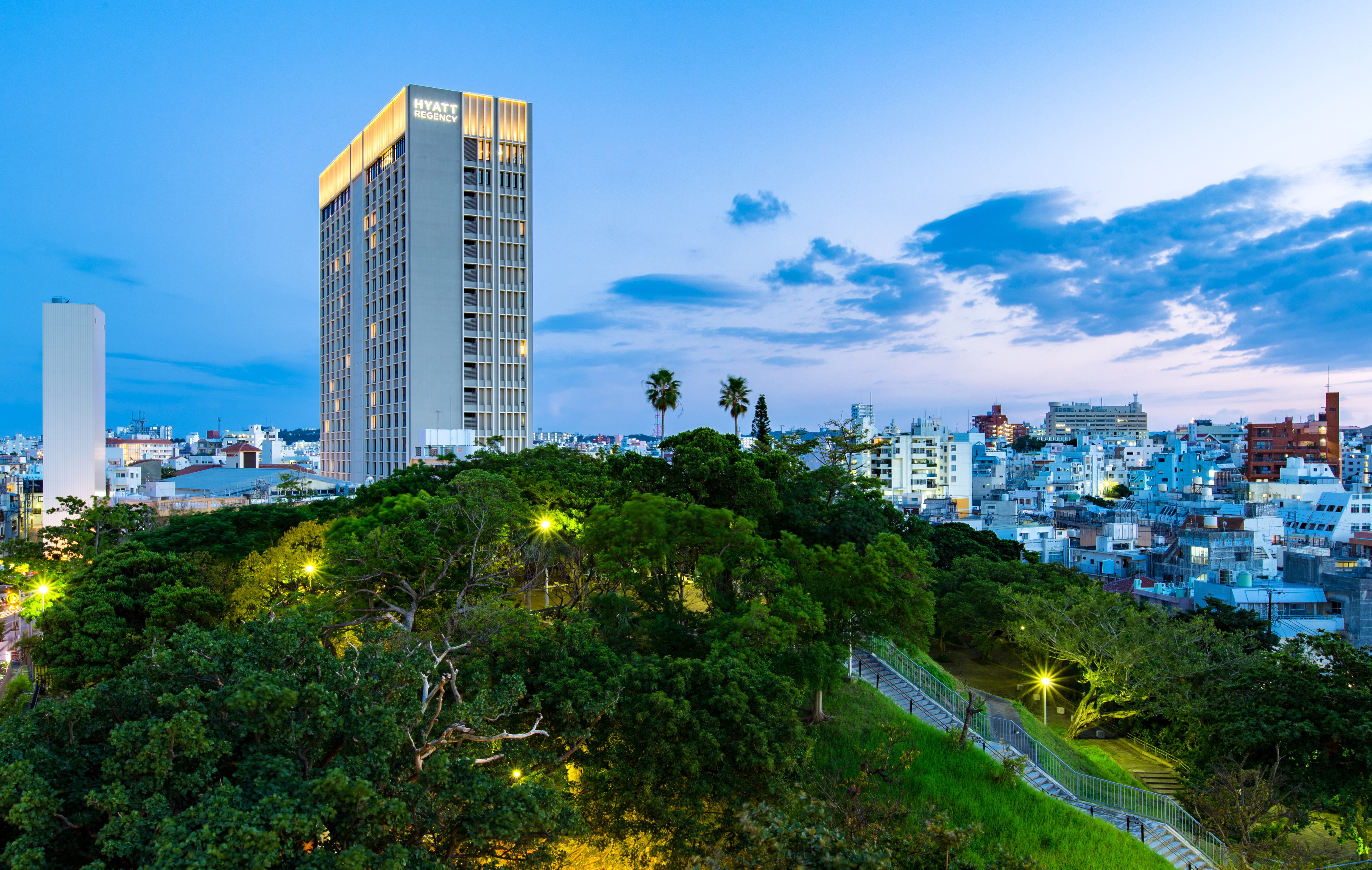 株式会社ケン・ホテルマネジメント那覇 ｜ハイアット リージェンシー 那覇 沖縄の正社員 フロント・コンシュルジュ レストラン（ホテル） その他（ホテル関連） 宿泊の求人情報イメージ7