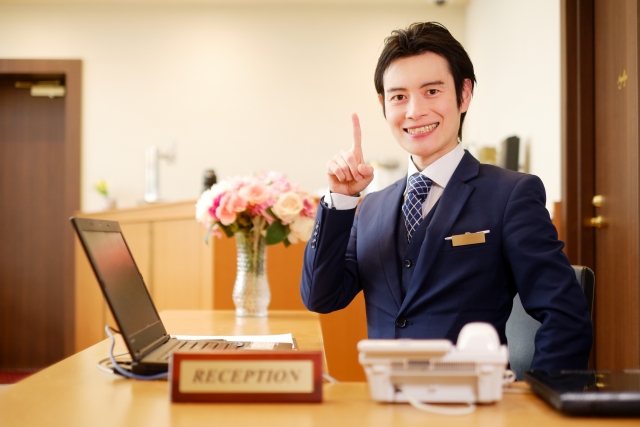 契約社員 接客 宿泊求人イメージ