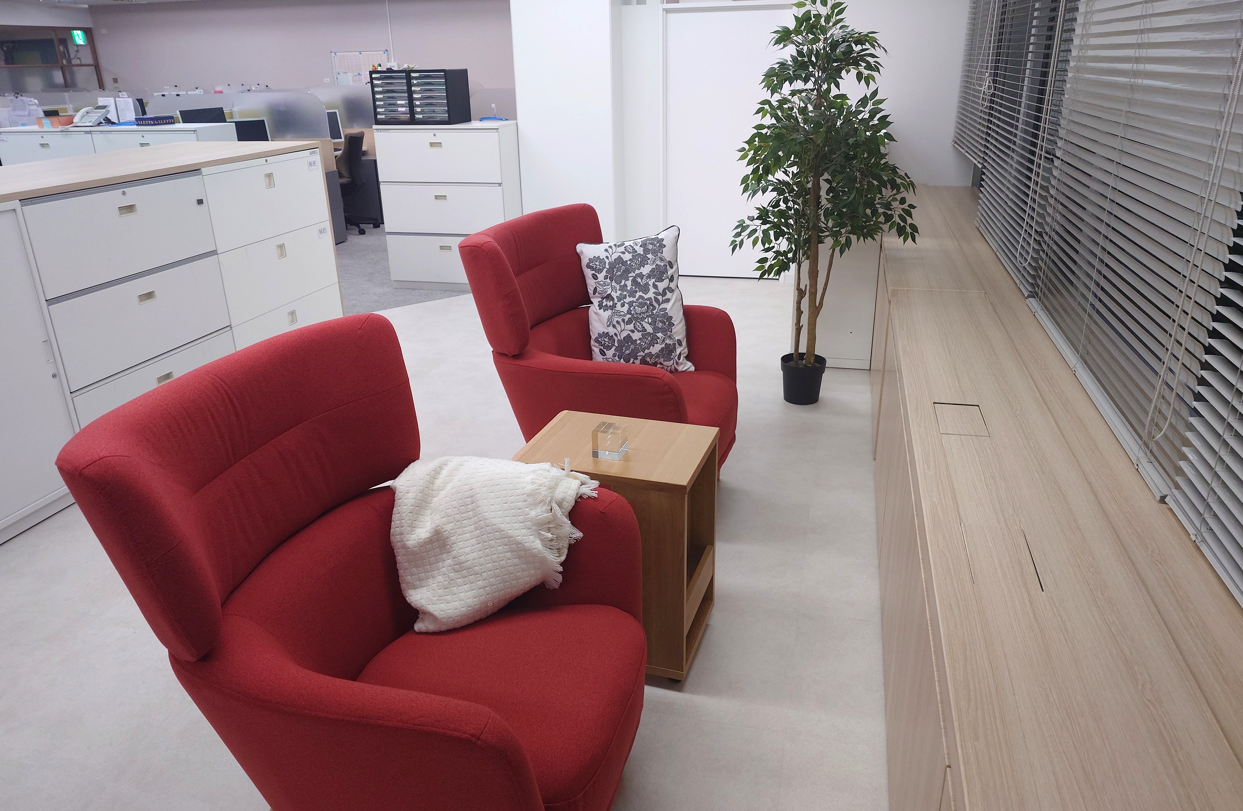 株式会社大阪エル・シー・センター ／電話受付・事務の正社員 カスタマーサクセス・カスタマーサービス 管理・事務 オフィスの求人情報イメージ7